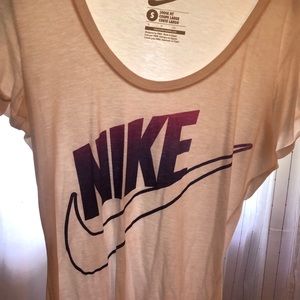 nike t-shirt